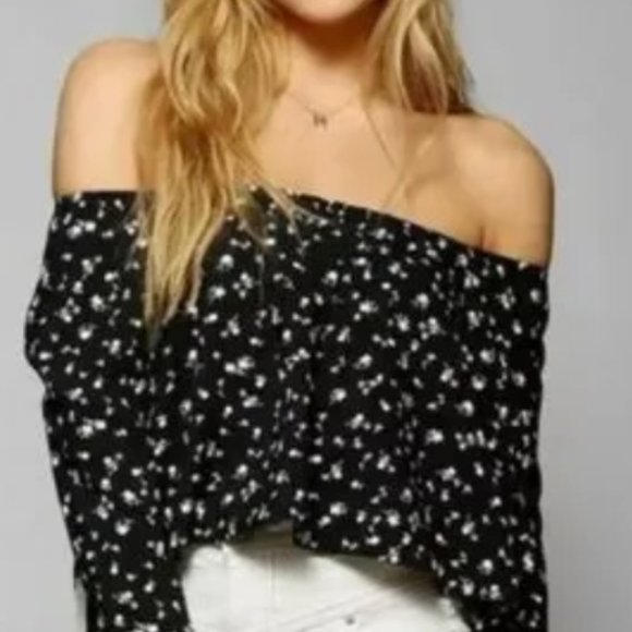 Stone cold fox x Nina's crop top floral, size Small - Picture 1 of 4